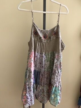 Young threads dress Olive Floral Spaghetti Strap  size Large